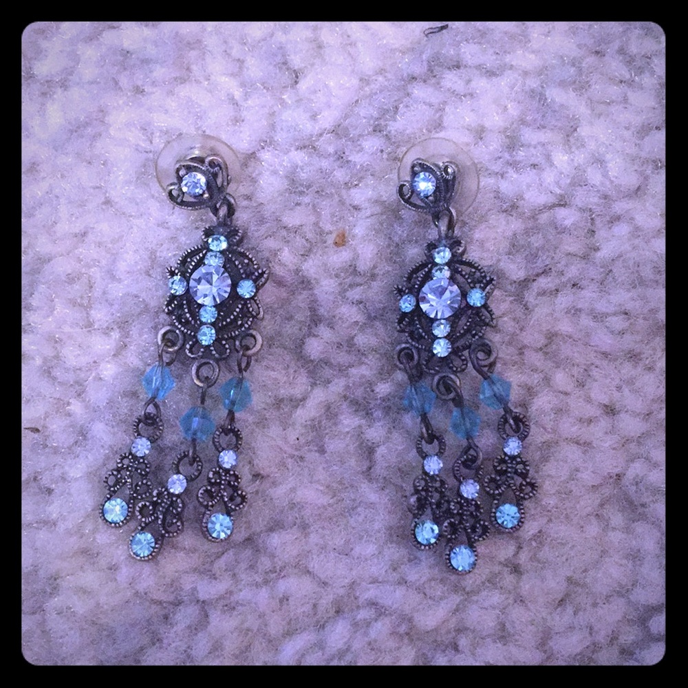 Beautiful pair of earrings